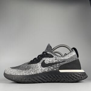 Nike Epic React Flyknit Women's Size 9 Gray Black Athletic Running Shoes Sneaker